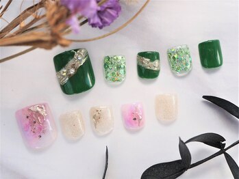 ヘゼリヒ(Gezellig)/フットネイル定額コース