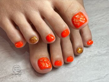 サロン アールアンドビー(R&B)/