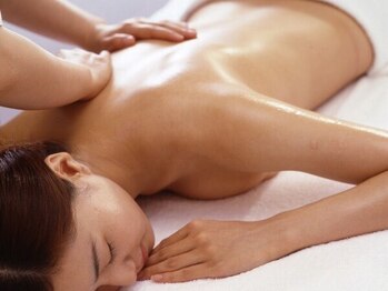 エンヴィー ESTHETIC&SPA ENVYの写真/【インディバ最新機器導入】脂肪細胞から温め全身痩せを叶える＊強圧リンパマッサージ付き90分/120分/150分