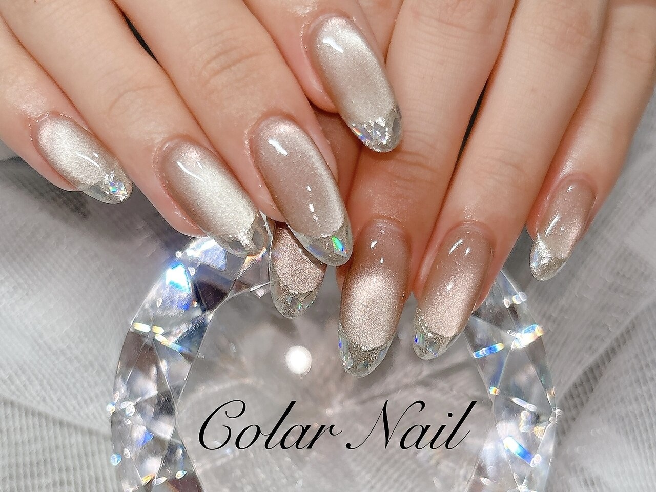 2025年-2026年冬トレンド】シルバー フレンチのネイルデザイン集｜人気