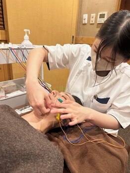 すみのどうえきまえ整骨院の写真/【立体造顔美容鍼】本格的なアプローチでお肌の張り弾力の向上を。丁寧なカウンセリングで理想の肌質改善へ