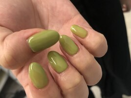 くすみカラーネイル