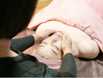 メイヴィ 四日市(Maivi)の写真/大会での受賞歴がある小顔矯正のスペシャリスト監修の技術で確かな変化を実感！”立体的”な小顔へ♪