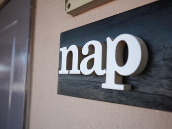 ナープ(nap)/店名看板