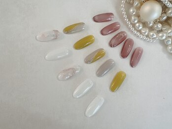 ノブレス 赤坂店(Noblesse)の写真/韓国ネイル・マグネットネイル等トレンド×上品シンプルなデザインが人気。ケアにも拘り、モチの良さも◎