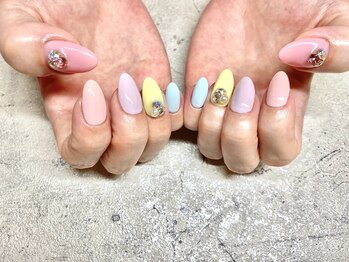 ビューティーサロン リンド(Beauty Salon Lindo)/カラフルパステルネイル