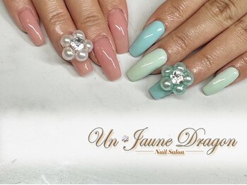 アン ジョーヌドラゴ/【自爪ネイル】アシメカラー