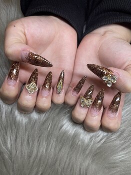 カットアンドスタイル クラウン(Cut & Style Clown)/ジェル/スカルプ/ネイル/横浜