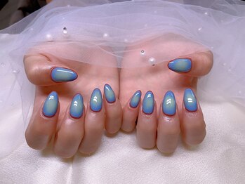 エミリオネイル(EMILIO NAIL)/不思議なチークネイル