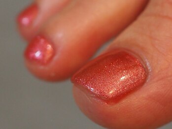 ミー(me…)の写真/《自信を持ってサンダルを履けるフットネイル》
フットシャンプー・フットバス付で贅沢フットスパ