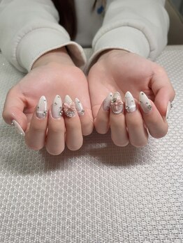 ガーリーネイル