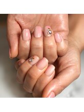 ナナズネイル 西小倉店(NANA's Nail)/きれいめネイル　　by石川