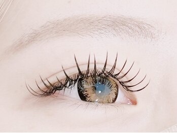 ティアラ(TIARA for nail & eye)の写真/【アイシャンプー込み★フラットラッシュ100本¥4000/付け放題¥5500】ピカイチのモチの良さで美目元長持ち♪