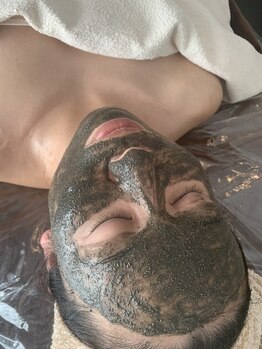 カリスティ(CHARIS.T)/ブラックハーブピーリング♪