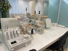 ザ フェース 難波店(THE FAITH)/ゆったりしたメイクスペース◎