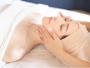 アリュール(ALLURE)/フェイシャル