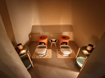 コクーン(cocoon)の写真/【黄土座椅子】の遠赤外線で身体を芯から温め上質な国産オーガニックよもぎと8種類のハーブを使用！