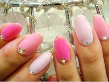 3色ピンクグラデ 6500円 Pg プリンセスネイル Princess Nail のフォトギャラリー ホットペッパービューティー