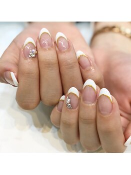 ナナズネイル 西小倉店(NANA's Nail)/ホワイトフレンチ by石川