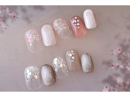 7000円　クリア　桜ネイル