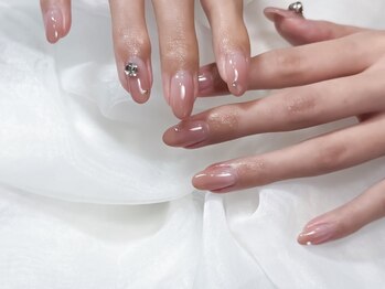 ピンクグラデーションネイル