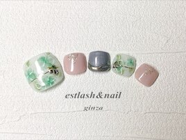 フットネイル　クローバーネイル