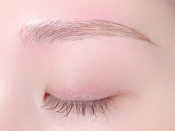 プロポスタ(PROPOSTA)の写真/プロの施術で目元の印象は変えられる！黄金比率の眉毛ケアでメイクも簡単に♪アイブロウスタイリング¥5500