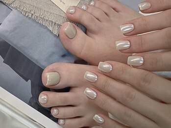 サロン ド ミニュイ(Salon de Minuit)/ベーシックネイル