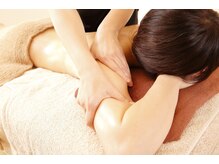 セントセシリア/二の腕、首肩裏の集中痩身ケア！