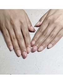 ベージュグラデーションネイル