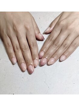 ベージュグラデーションネイル