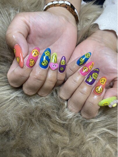 2025年冬】ニコちゃんのネイルデザイン集｜人気順｜ホットペッパー  