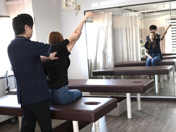 ヒカリノ接骨院 整体院 西岐阜/【肩こり可動域チェック】