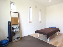 全身歪み調整 つなぎ/店舗内