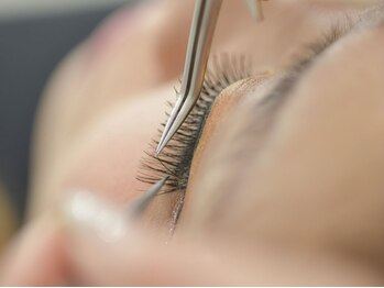 モスティ(Mosty)の写真/20:00まで営業!OPENしたばかりで予約の取りやすさ◎癒され空間でリラックスしながらスキマ時間できれいに