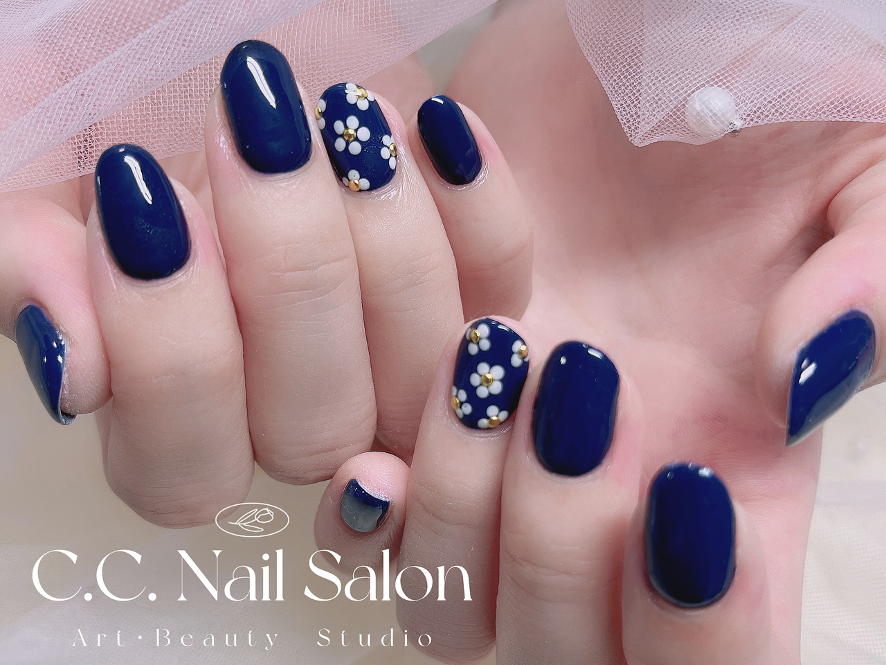 シーシーネイルサロン 池袋(C.C.Nail salon)/小花ネイル.