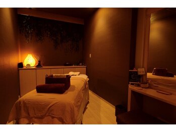 アロエ(Aloe)/大きめベットの包容感。