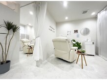 ホワイトニングショップ 大阪玉造店/【落ち着く店内】ホワイトニング