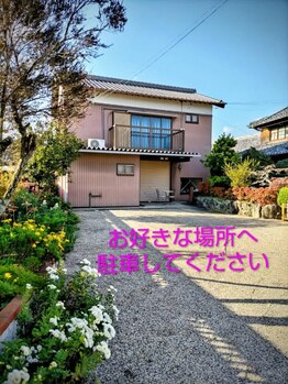 ヨサパーク イロドリ(YOSA PARK IRODORI)/サロンの駐車場