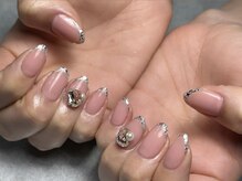 ネイルサロン 虹色/