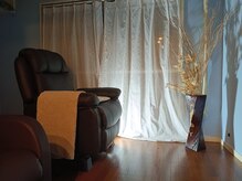 ブロウバー トウキョウ 乃木坂(brow bar tokyo)の雰囲気（男性歓迎◎22時まで営業。仕事帰りにリフレッシュ♪）