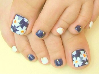 ネイルアンドアイラッシュサロン エスポアール(nail&eyelash salon espoir)/手描きフラワーアート75分コース