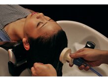 ヘッドスパ&ヘアケア専門店 リル(LILL)/STEP５　ジェット毛穴洗浄