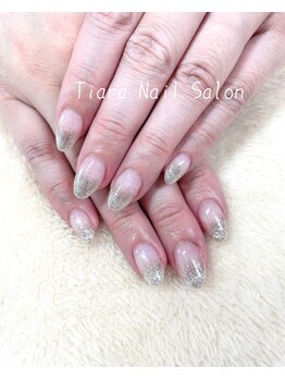 ティアラ(Tiara)/ラメグラデーション