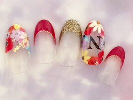 華やかなフラワーデザイン♪