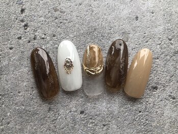 アウラ ネイルサロンアンドスクール(aula)/フリーデザイン 10,560円