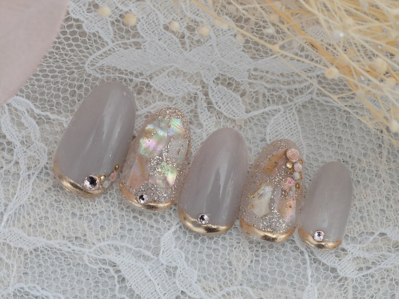シェル ミラー ゴールド ハンド/3D/ニュアンス/ミラー/ゴールド - heathpoolnailのネイル
