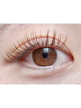 ボリュームのある目元にしたい