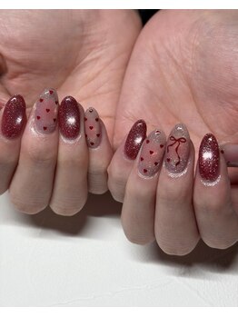 アトリエヨル(atelier yol)/チークの上にハートドット