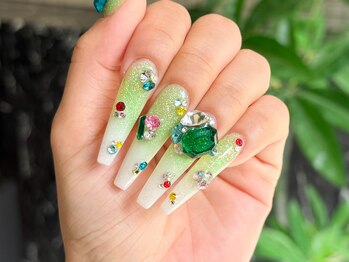 エムネイル(M-Nail)の写真/【持ち込みデザイン/長さだしOK◎】1500種類以上のパーツの品揃え★”出来ない”をなくすネイルサロン◎